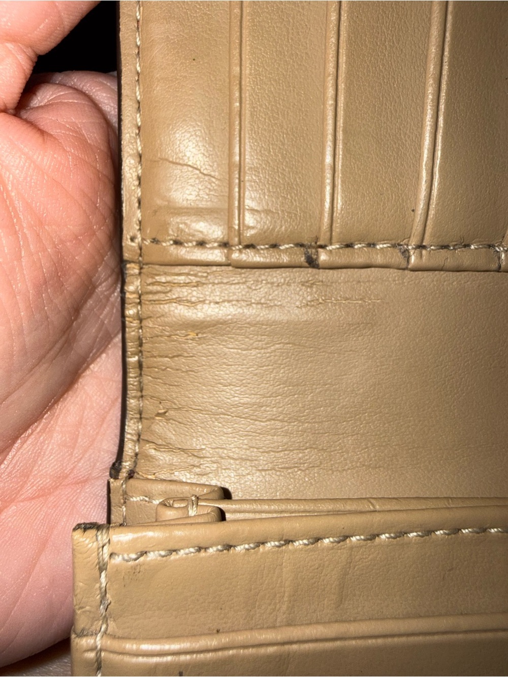 Coach Ashley Leather Wallet- "Saucy" red - Picture 12 of 13